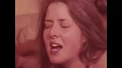 Abspielen Dark Lantern Entertainment präsentiert The Sins of Our Step Grandmothers: Ein Retro-Vintage-Tabu-Fick-Erlebnis mit haariger Muschi