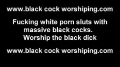 Jouer Guardami mentre domino e scopo un grosso sconosciuto nero in questa scena hardcore femdom interrazziale