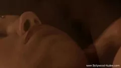 Odtwórz Przeżyj erotyczne dokuczanie tancerce z Bollywood, gdy rozbiera się do nagości