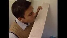 Redare Xxx Cu Un Elev Isi Urmareste Profesoara La Wc Si Intra Peste Ea