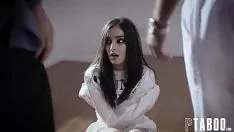 Jouer Metti la mano nei pantaloni di questa bellissima giovane donna