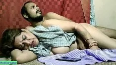 Redare Prinde gust de sex alaturi de o milfa bruneta cu bucile mari si frumoase si doreste