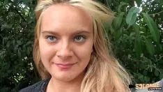 Afspelen Diana met blauwe ogen wil hard neuken met haar nieuwe vriendje