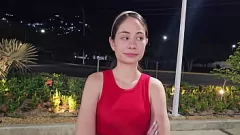 Reproducir Ayudando a Latina Babe después de ser dejado: Delicioso pago de mamada de creampie y doggystyle