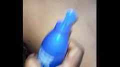 Jouer Tricherie du massage de la chatte intime de la femme et de l'expérience orgasmique à la maison
